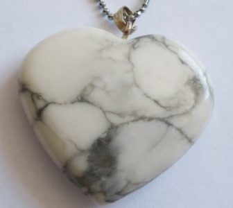 Howlite